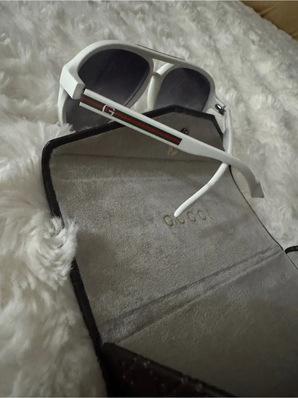 Gucci White Aviator Sunglasses with Dark Lenses
